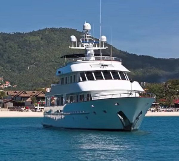 Cook/Steward(ess) wanted for Motor Yacht in South Africa Yotspot